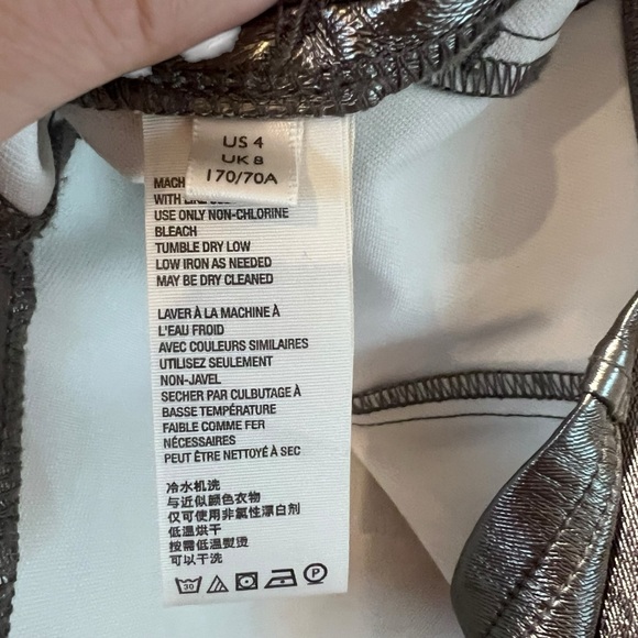 Free People Faux Leather Silver Shiny Metallic Mini‎ Skirt Size 4 - Picture 3 of 6